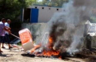 İşçilerin bayram öncesi maaş eylemi