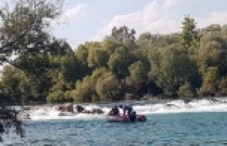 Manavgat Irmağına giren genç kayboldu
