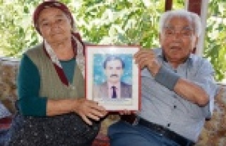 Şehit anne ve babasının 24 yıl sonra buruk mutluluğu