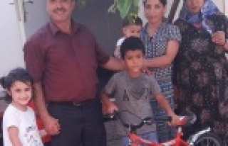 Suriyeli Muhammet’in yüzü güldü