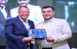 "Alanya Belediyesi sporda öncü bir belediyedir"