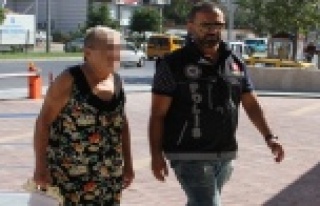 Alanya'da iki kadına uyuşturucu baskını