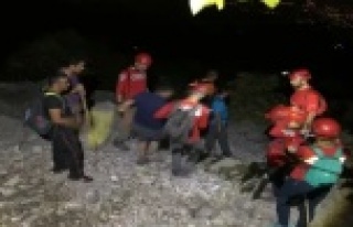Alanya'da kayıp dağcıları kurtarma seferberliği