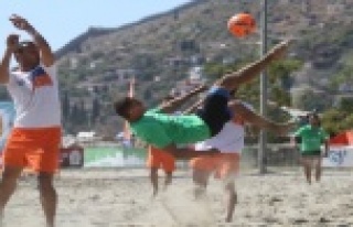 Alanya'da kumda futbol heyecanı başlıyor