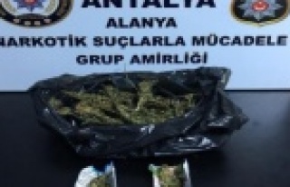 Alanya'da uyuşturucu madde operasyonu: 2 gözaltı