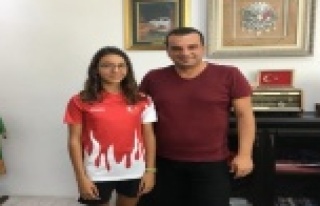 Balkan şampiyonu Erken'i ziyaret etti