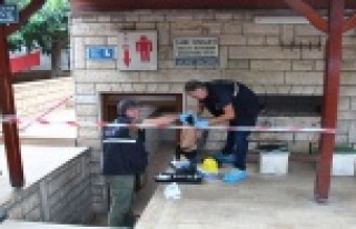 Cami tuvaletinde şüpheli ölüm