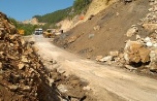 Geçişler kontrollü olarak veriliyor