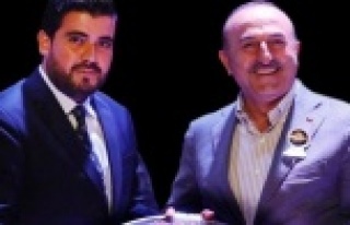 Medyanın görevi eleştirmektir"