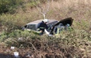 Alanyalı bayan sürücü Manavgat'ta takla attı