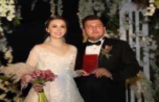 Alanya bu düğün de buluştu