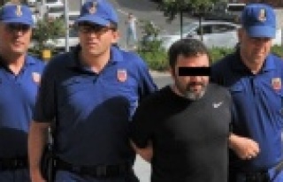 Alanya'da 19 ayrı suçtan aranan cezaevi firarisi...