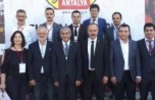 Antalya GC Alanyalı başkanla yola devam dedi