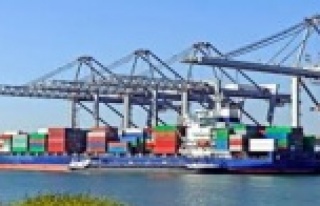 Antalya’da ihracat arttı, ithalat azaldı