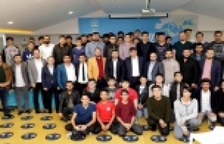 Başkan Türel, gençlerle buluştu