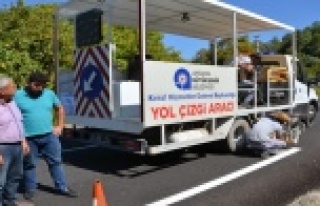 Dim Grup yoluna trafik levhaları takıldı