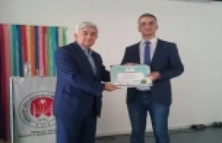 Dr. Savaş, "Helal ve sağlıklı beslenmenin...