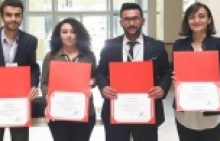 Mühendislik öğrencileri rüzgar gibi esti