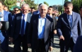 TBMM Başkanı Yıldırım'dan esnaf ziyareti