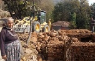 Yücel'in hizmetleri vatandaşın yüzünü güldürüyor