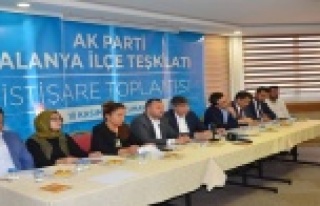 Alanya AK Parti İstişare etti
