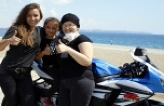 Alanya'da bir kadın kanseri motosiklet tutkusuyla...
