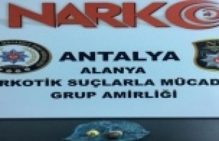 Alanya'da midedeki eroin endoskopiyle tespit...