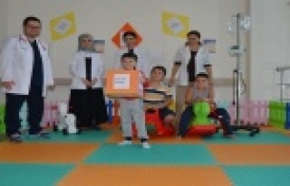 ALKÜ, çocukları unutmadı