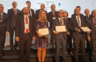 ALKÜ'lü akademisyene en iyi tez ödülü