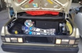 Plakasız otomobille drift atıp kaçan sürücüye...