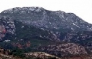 Alanya’da Mahmutlar’a da kar yağdı!