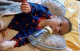 Alanyalı Mete bebeğin hayatı gelecek yardımlara...