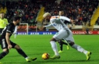 Alanyaspor Beşiktaş’ı elinden kaçırdı