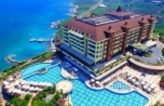 Anex Tour Utopia için imza attı