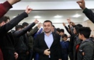 Başkan Yücel’e sevgi seli