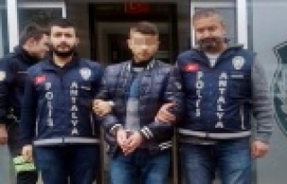 Hastane hırsızı polise takıldı