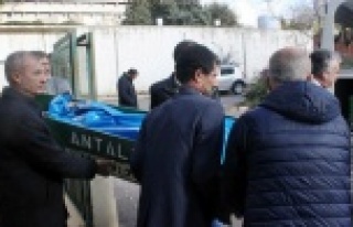 İntihar eden genç kızın cenazesi ailesine verildi