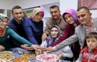 Kanser hastası kadın 58 yıl sonra ilk kez doğum...