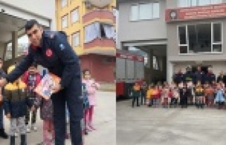Miniklere itfaiye mesleği aşılandı