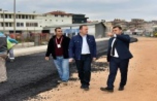 Yücel'den 5 yılda 900 km asfalt