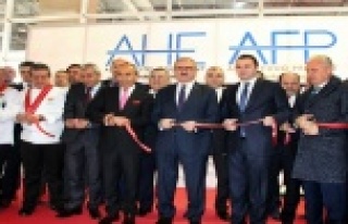 45 milyon dolarlık iş hacmi beklenen fuar açıldı