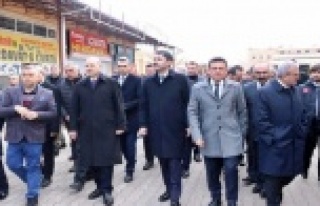 AK Partili Usta ve Uslu acılı baba Acar'ı...