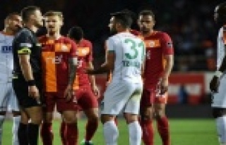 Alanyaspor kart sınırında