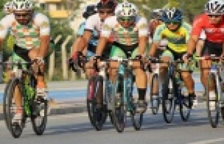 Alanyasporlu bisikletçiler şampiyonluk için yarışacak