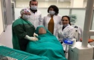 ALKÜ'deki başarılı diş operasyonuyla sağlığına...
