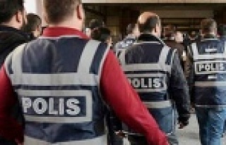 Aranan 25 şüpheli polisten kaçamadı