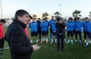 Başkan Türel futbolcuları ziyaret etti