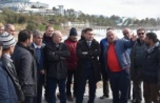 Başkan Yücel fırtına mağduru teknecilerle buluştu