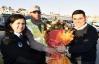 Belediye personelinden Tütüncü'ye anlamlı...