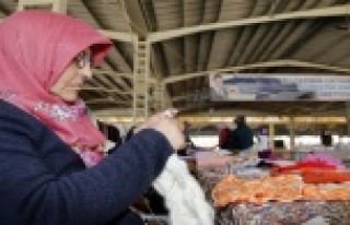 El emekleri pazarda görücüye çıktı